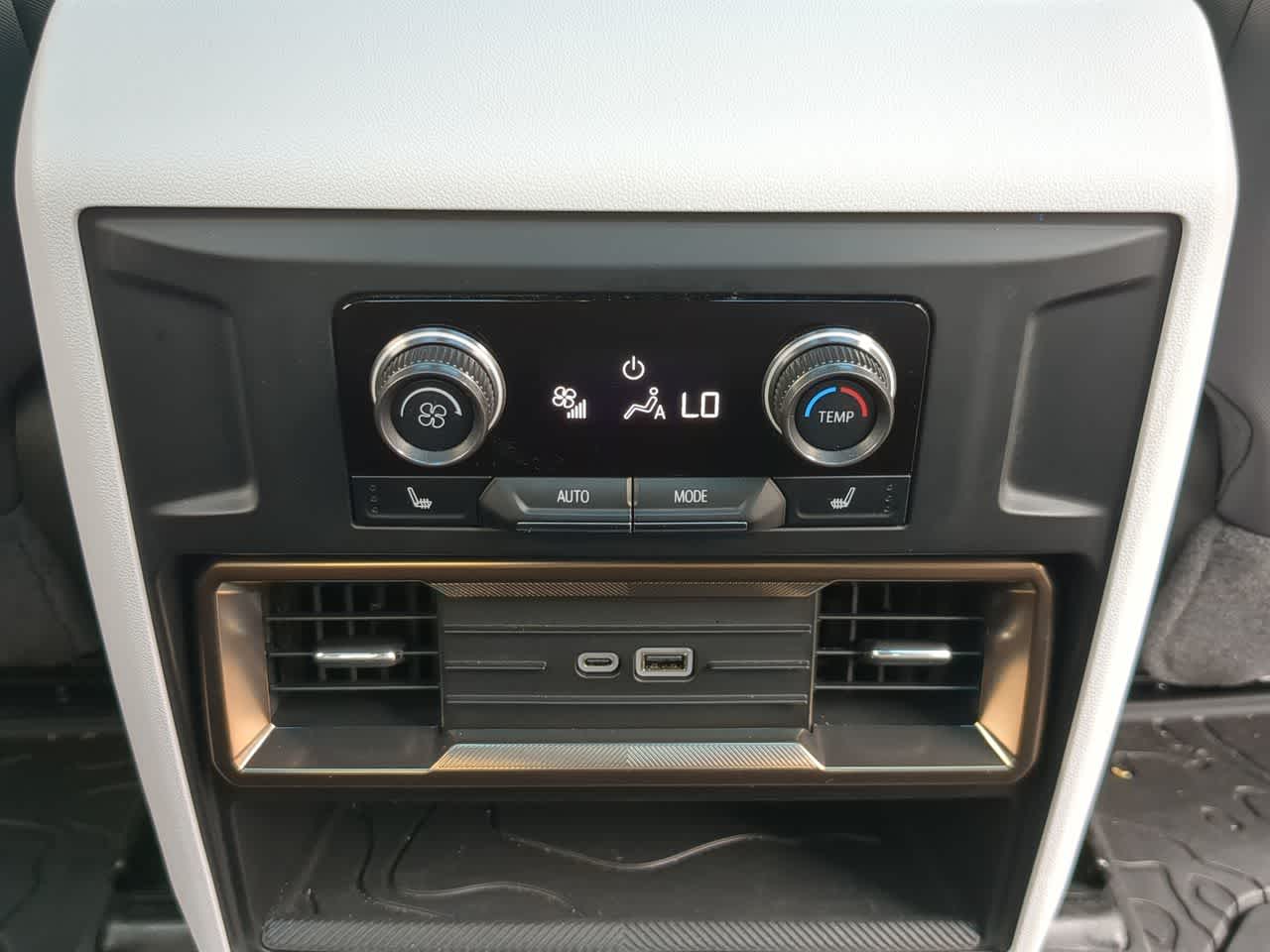 Thumbnail: 2023 GMC Hummer EV - 40