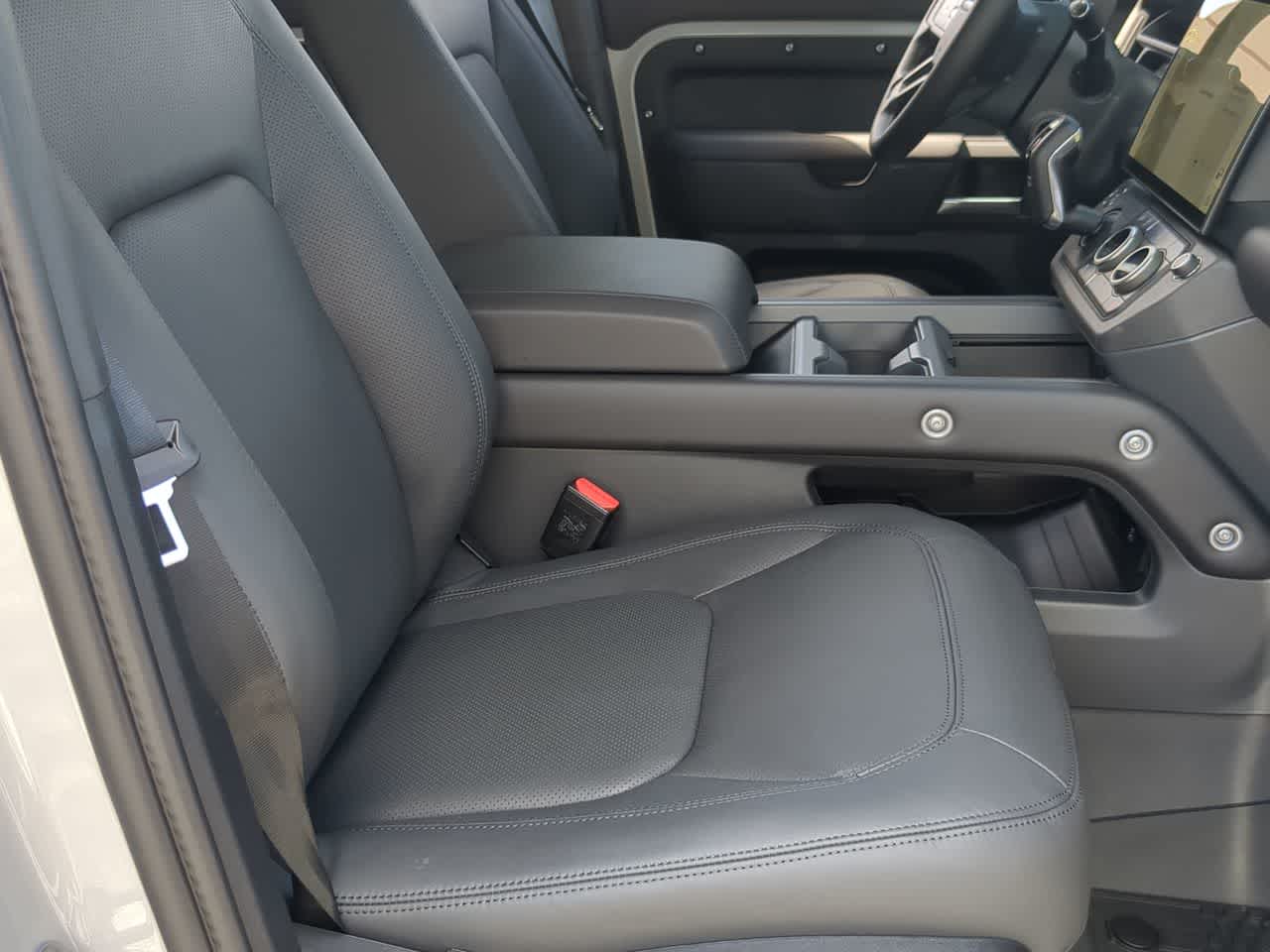 Thumbnail: 2026 Land Rover Defender - 24