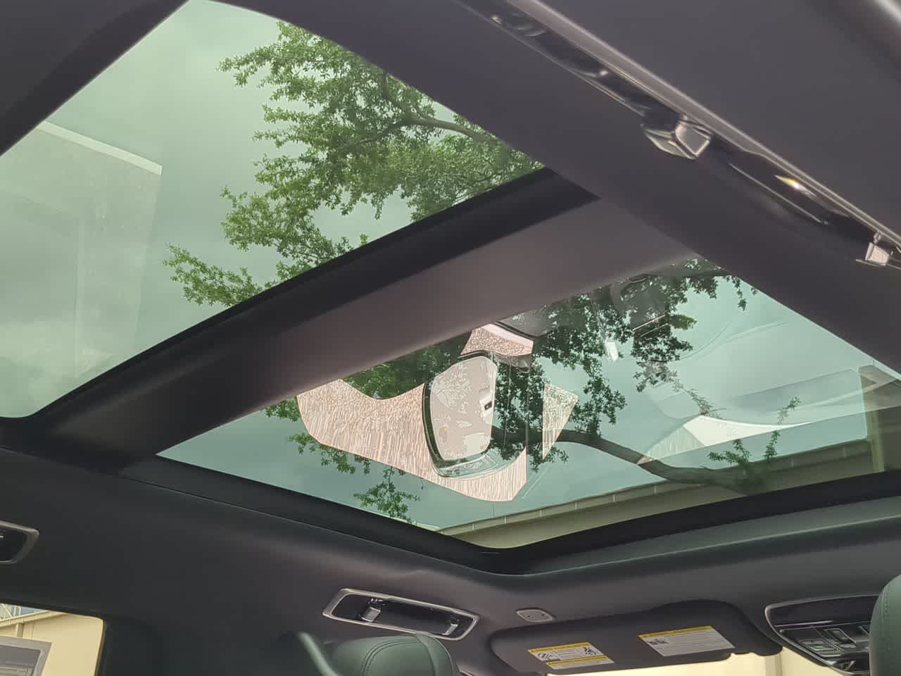 Thumbnail: 2026 Land Rover Range Rover - 23