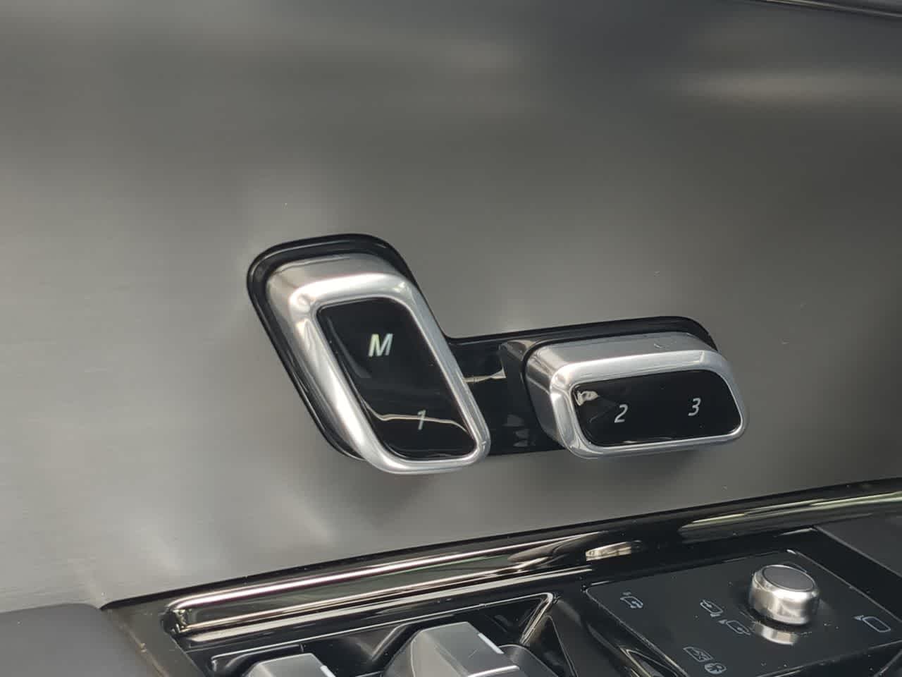 Thumbnail: 2024 Land Rover Range Rover Sport - 17