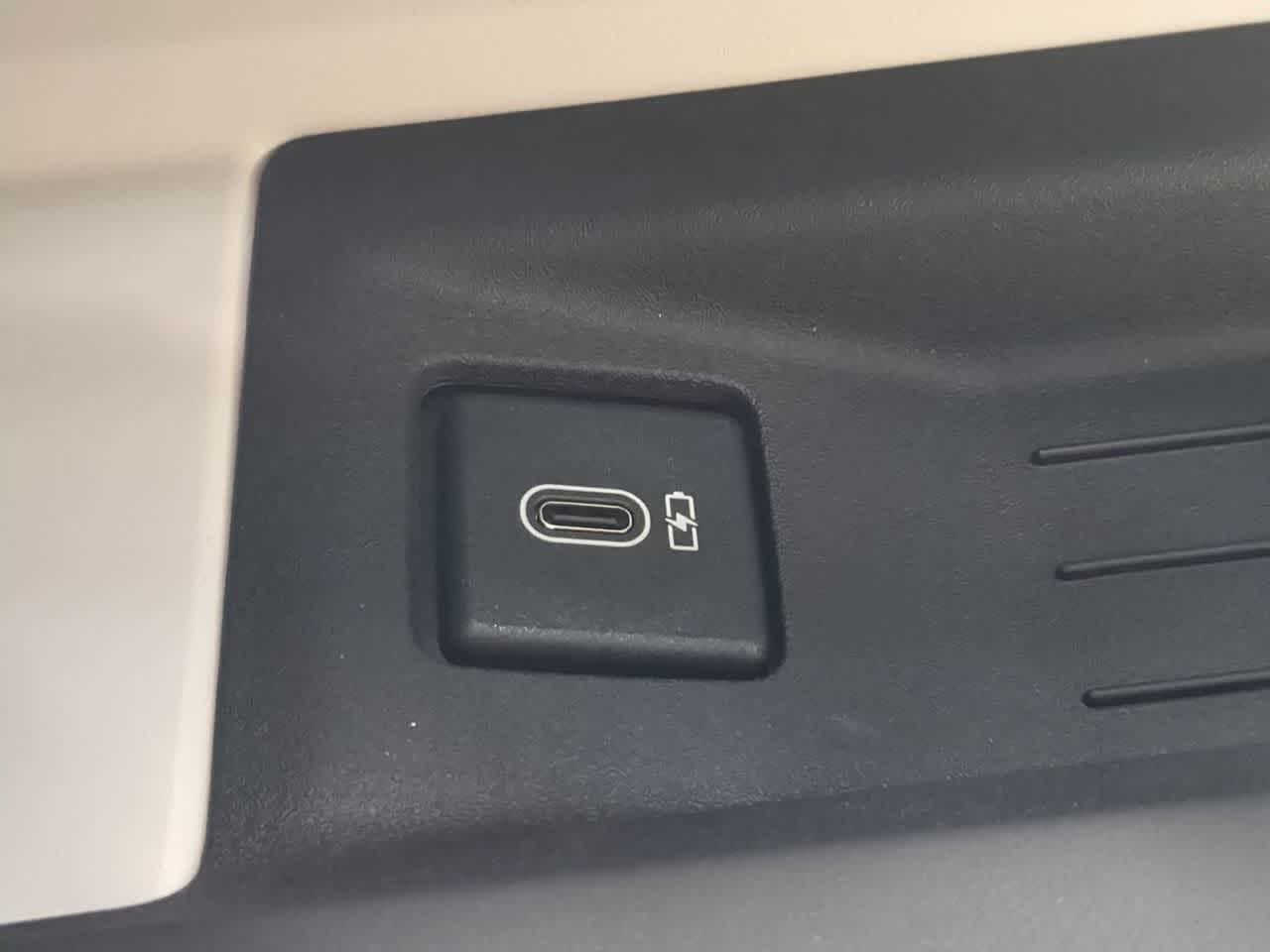 Thumbnail: 2026 Land Rover Defender - 34