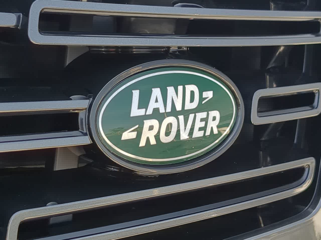 Thumbnail: 2025 Land Rover Range Rover - 12