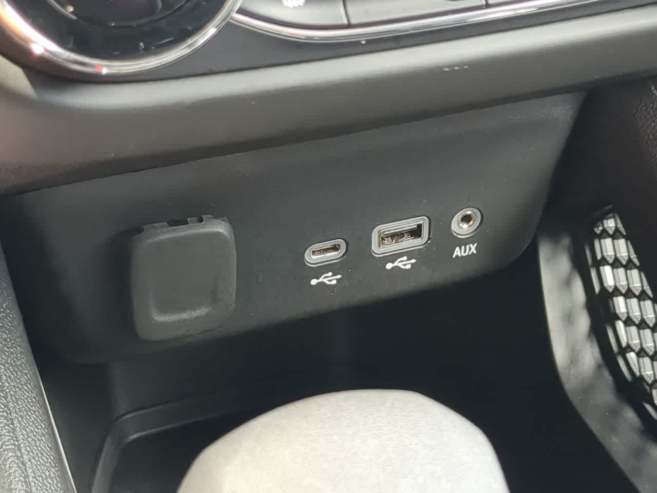 Thumbnail: 2021 Chevrolet TrailBlazer - 31