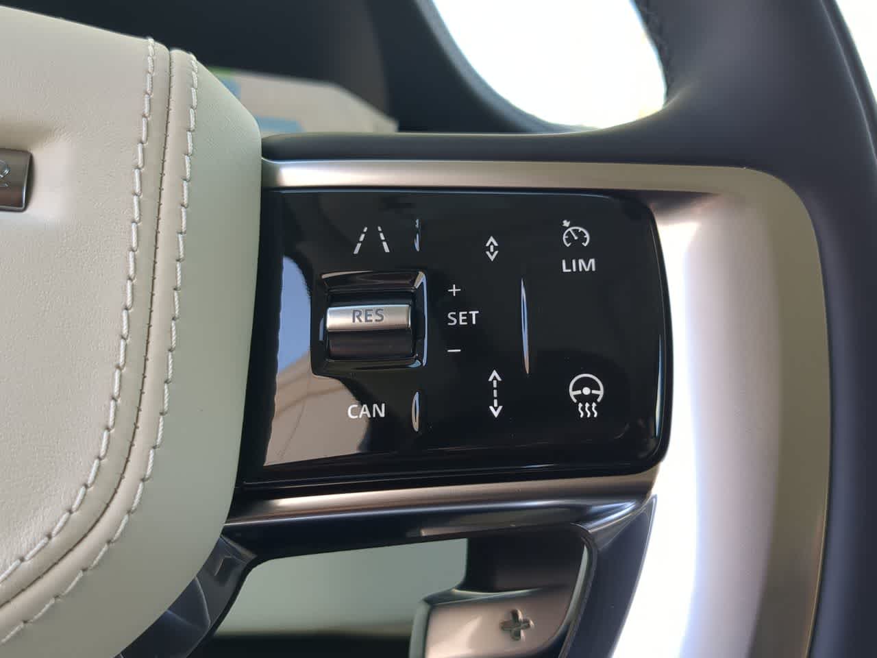 Thumbnail: 2026 Land Rover Range Rover - 27