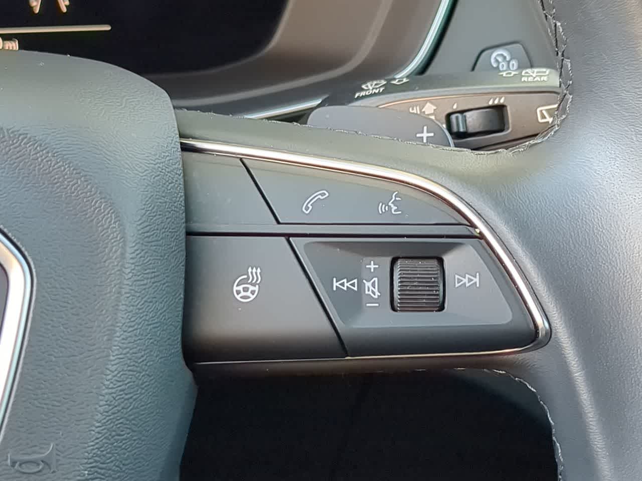 Thumbnail: 2025 Audi Q5 - 26