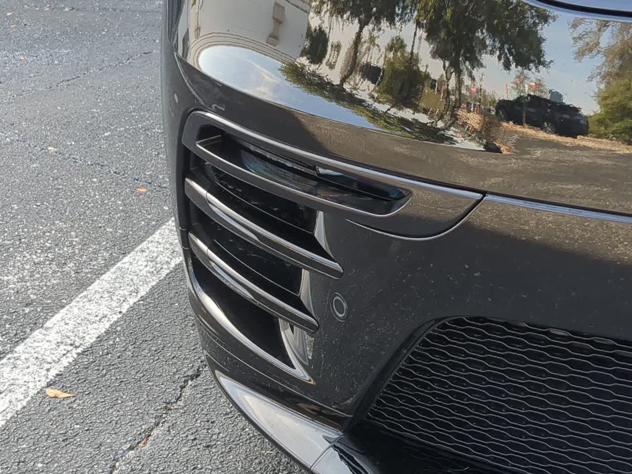 Thumbnail: 2026 Land Rover Range Rover Velar - 11