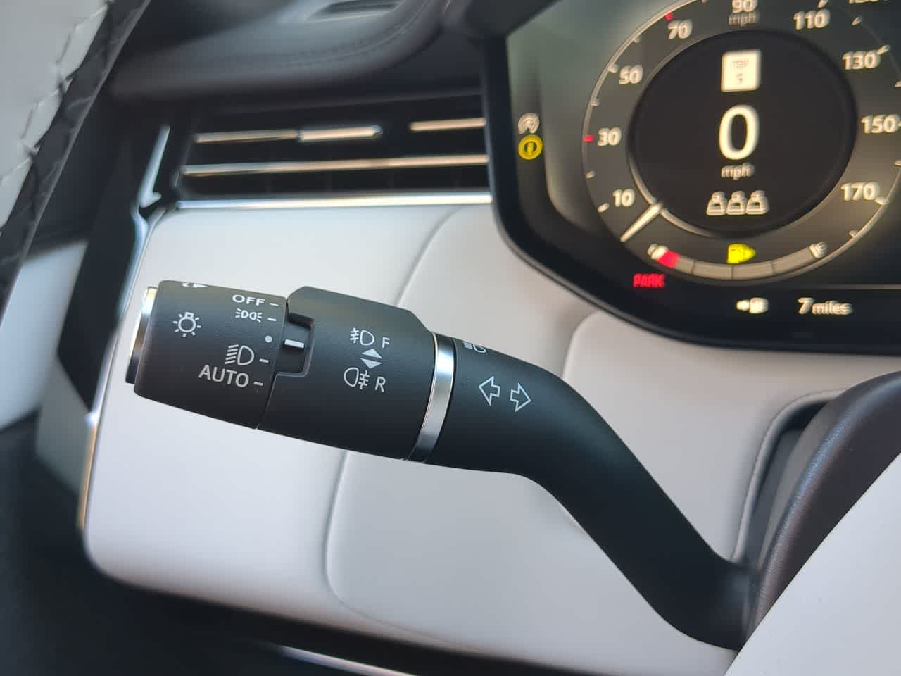 Thumbnail: 2026 Land Rover Range Rover Sport - 29