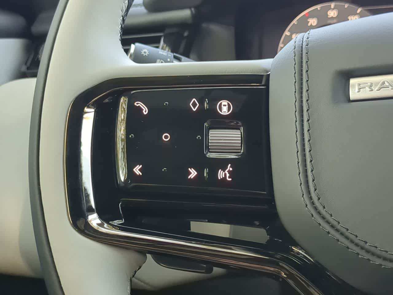 Thumbnail: 2026 Land Rover Range Rover Velar - 26