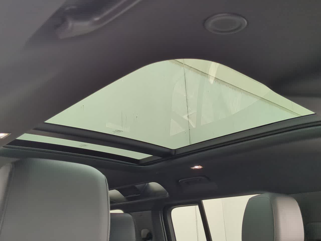 Thumbnail: 2025 Land Rover Defender - 19