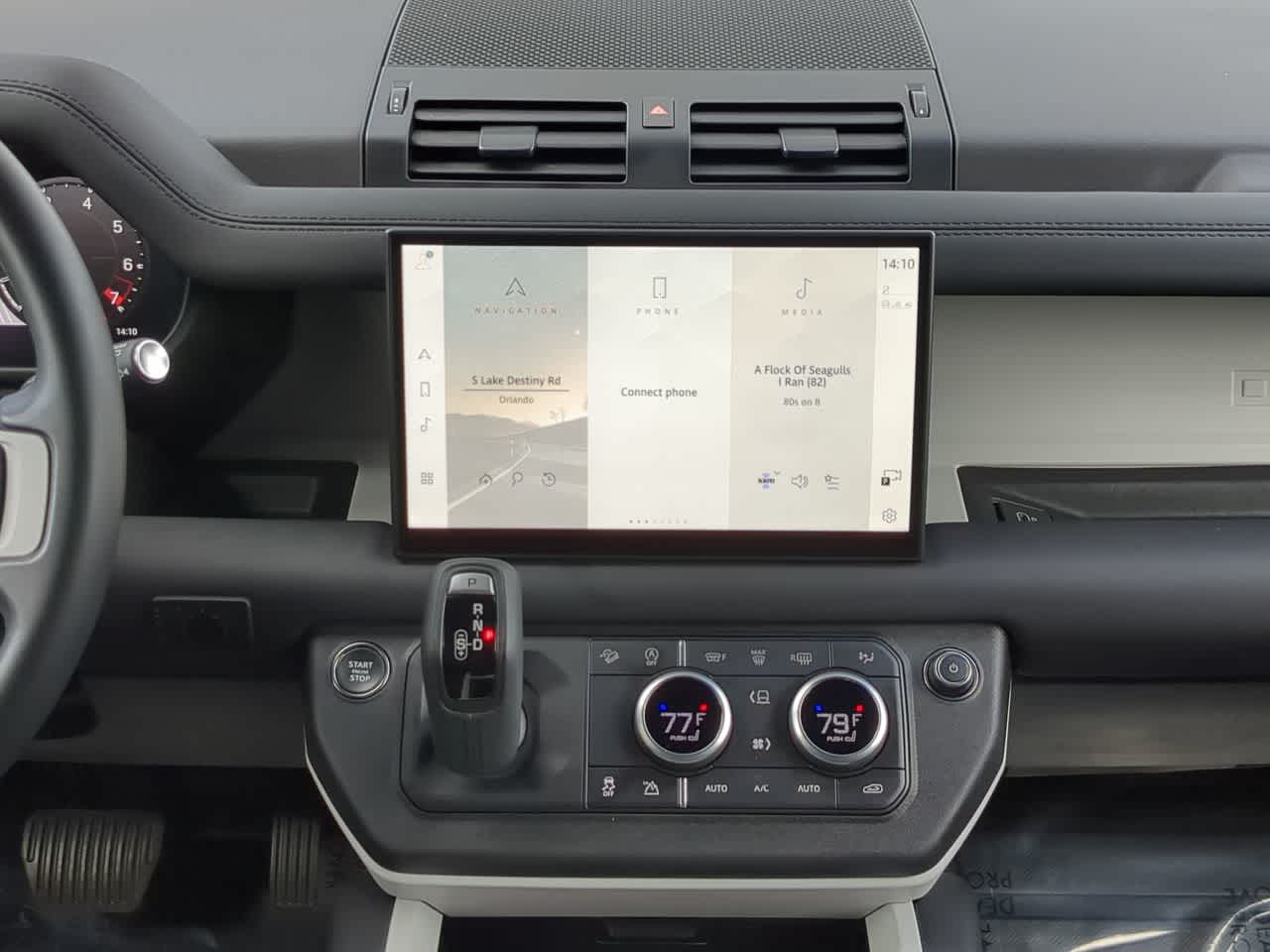 Thumbnail: 2025 Land Rover Defender - 29