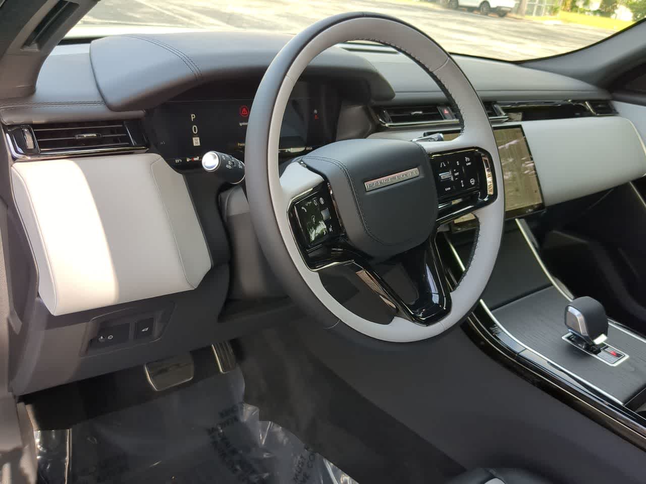 Thumbnail: 2026 Land Rover Range Rover Velar - 10