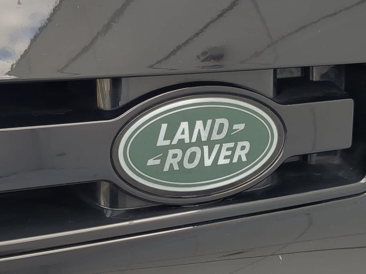 Thumbnail: 2025 Land Rover Defender - 12