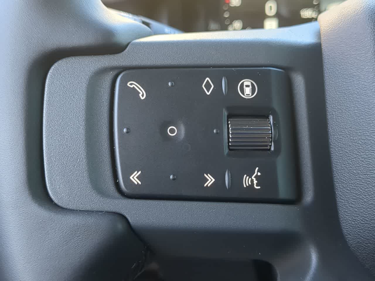 Thumbnail: 2026 Land Rover Defender - 26