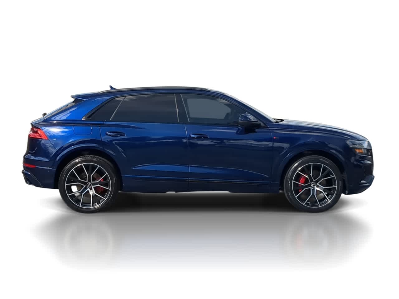 Thumbnail: 2021 Audi Q8 - 9
