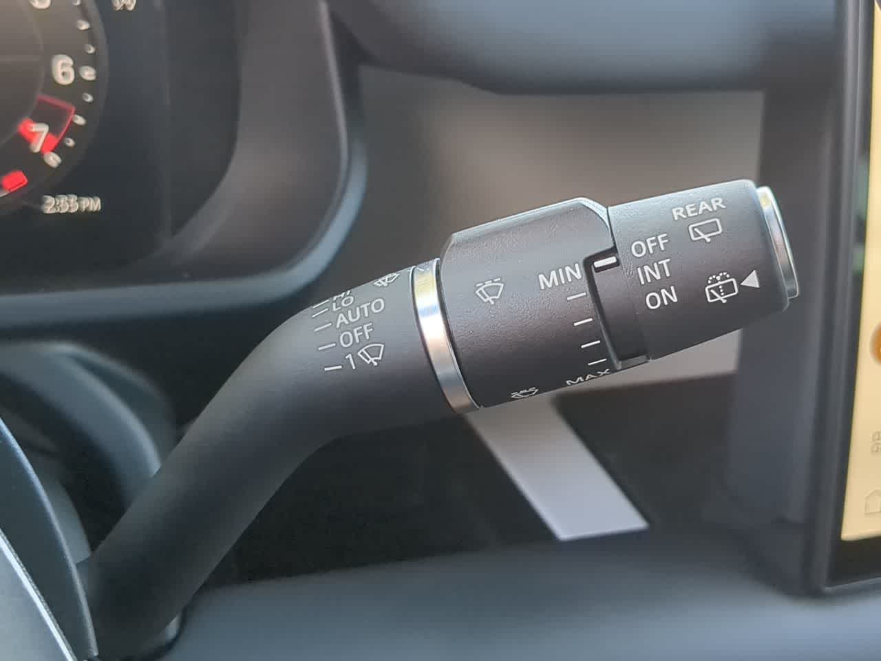 Thumbnail: 2025 Land Rover Defender - 27