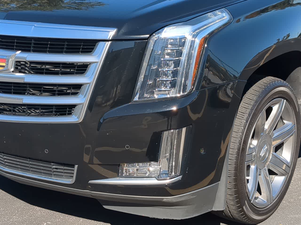 Thumbnail: 2019 Cadillac Escalade - 11
