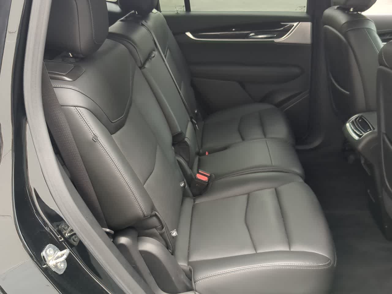 Thumbnail: 2024 Cadillac XT6 - 22