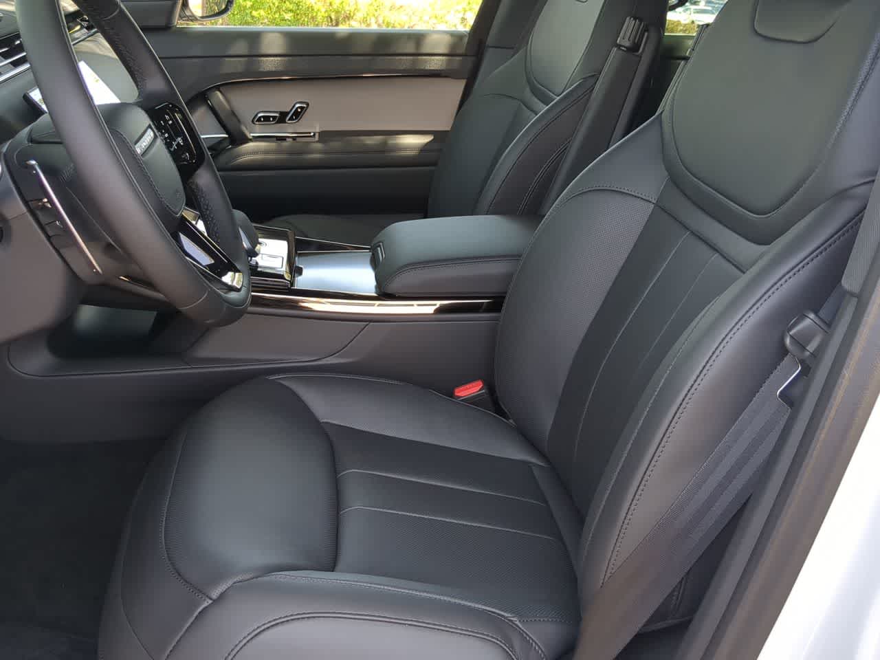 Thumbnail: 2026 Land Rover Range Rover Sport - 17