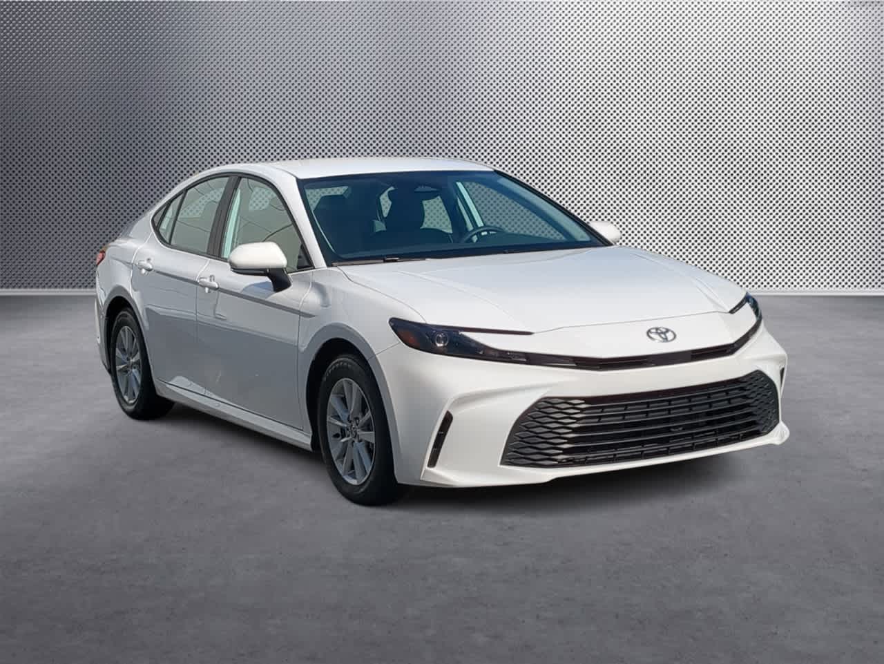 2025 Toyota Camry LE photo 2
