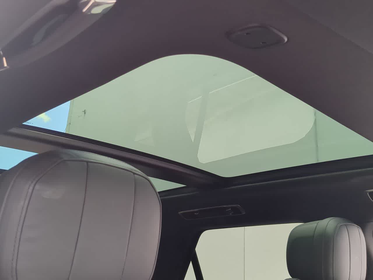 Thumbnail: 2025 Land Rover Range Rover Sport - 19