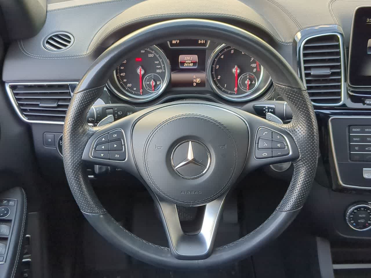 Thumbnail: 2019 Mercedes-Benz GLS - 23