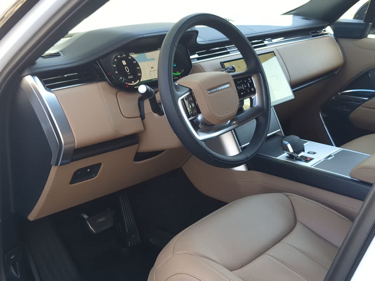 Thumbnail: 2026 Land Rover Range Rover - 10