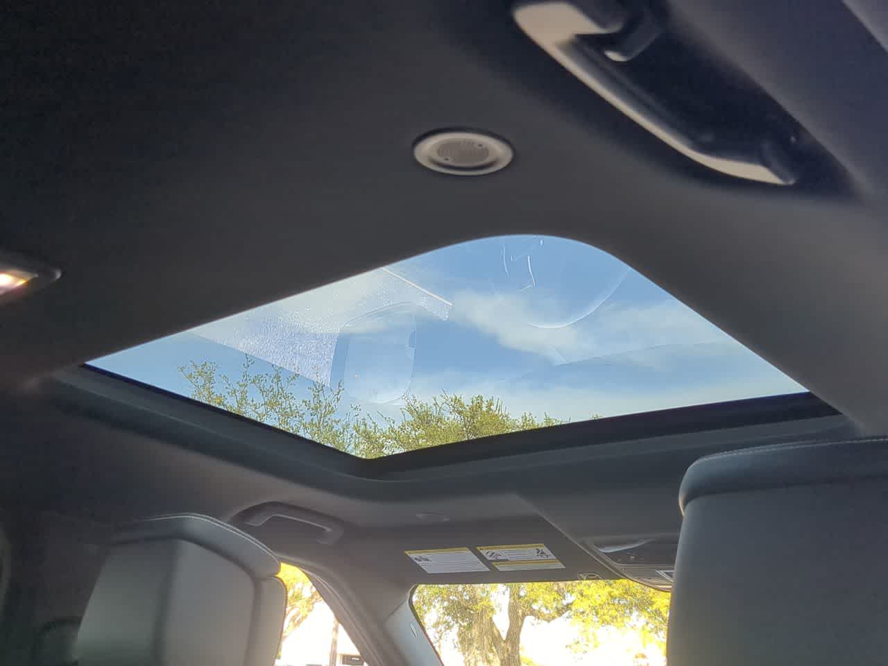 Thumbnail: 2025 Land Rover Discovery - 22