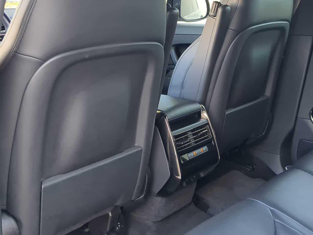 Thumbnail: 2023 Land Rover Range Rover Sport - 18