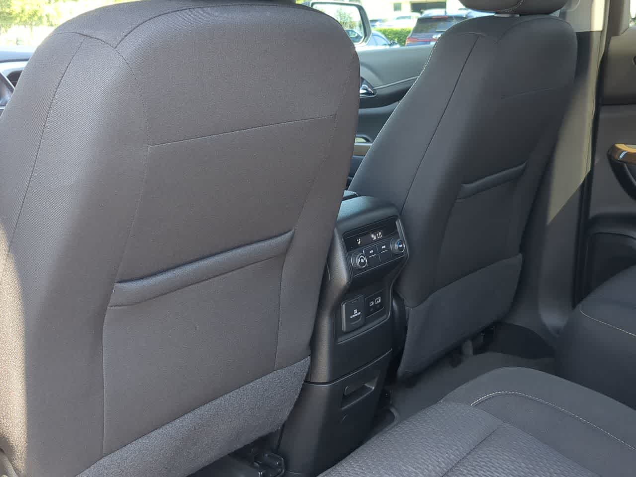 Thumbnail: 2023 GMC Acadia - 18