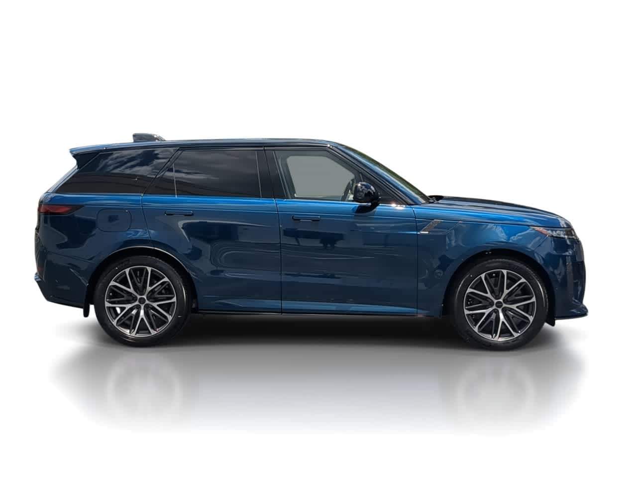 Thumbnail: 2026 Land Rover Range Rover Sport - 9