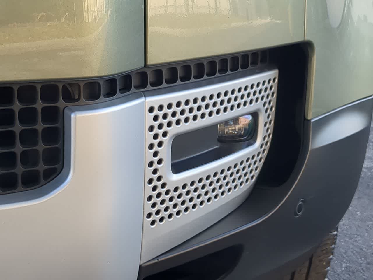 Thumbnail: 2025 Land Rover Defender - 11