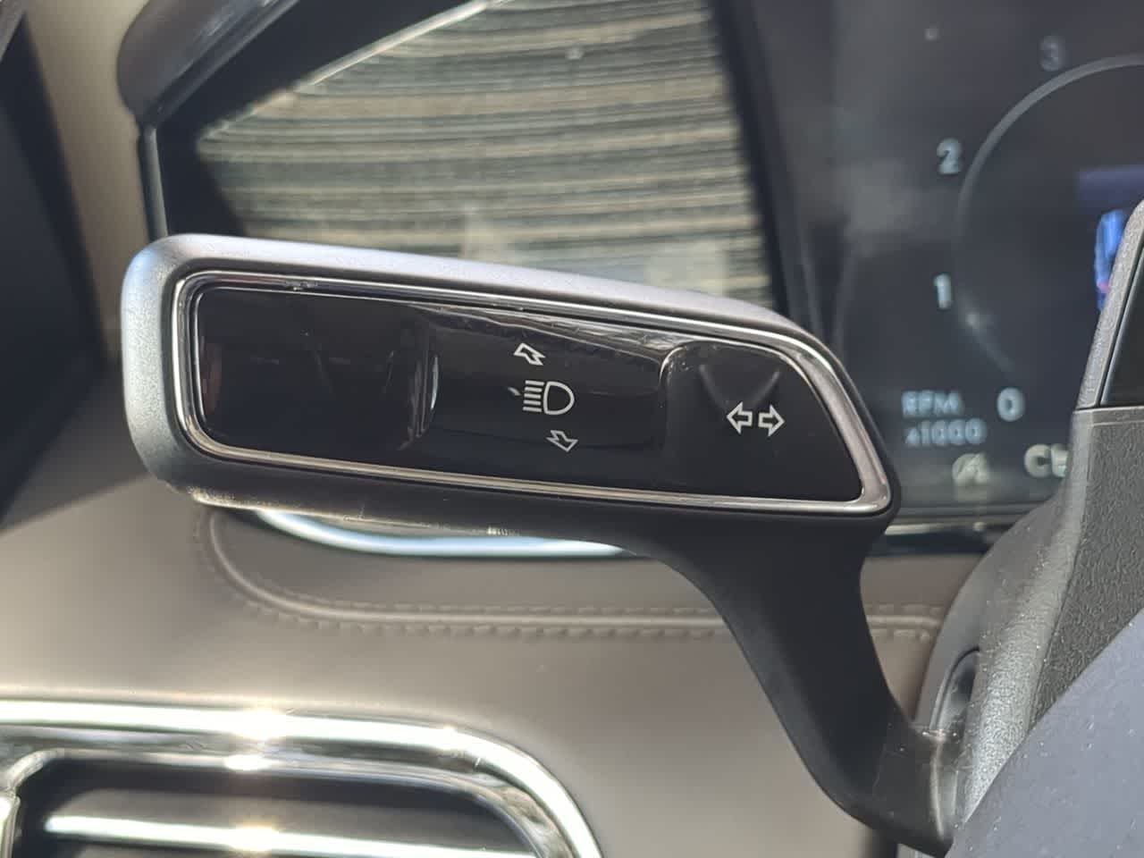 Thumbnail: 2022 Lincoln Navigator - 27