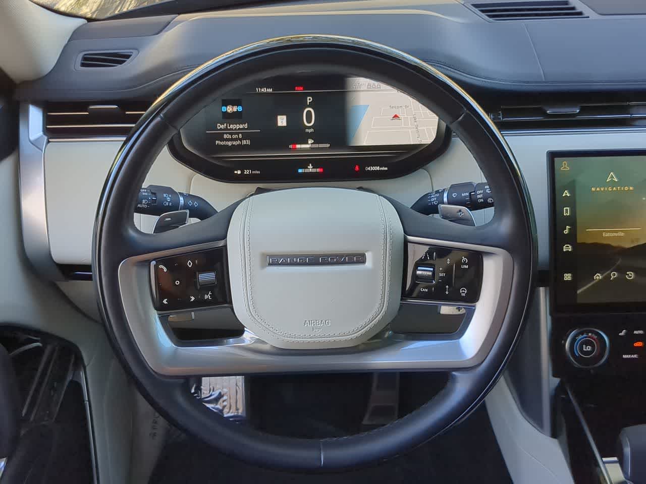 Thumbnail: 2023 Land Rover Range Rover - 24