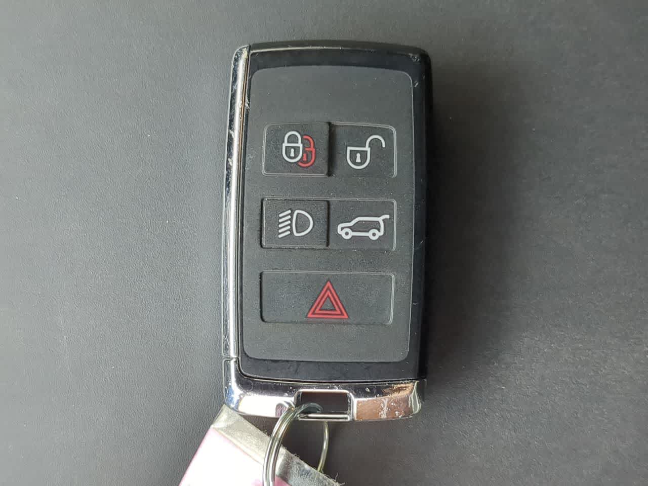 Thumbnail: 2025 Land Rover Defender - 37