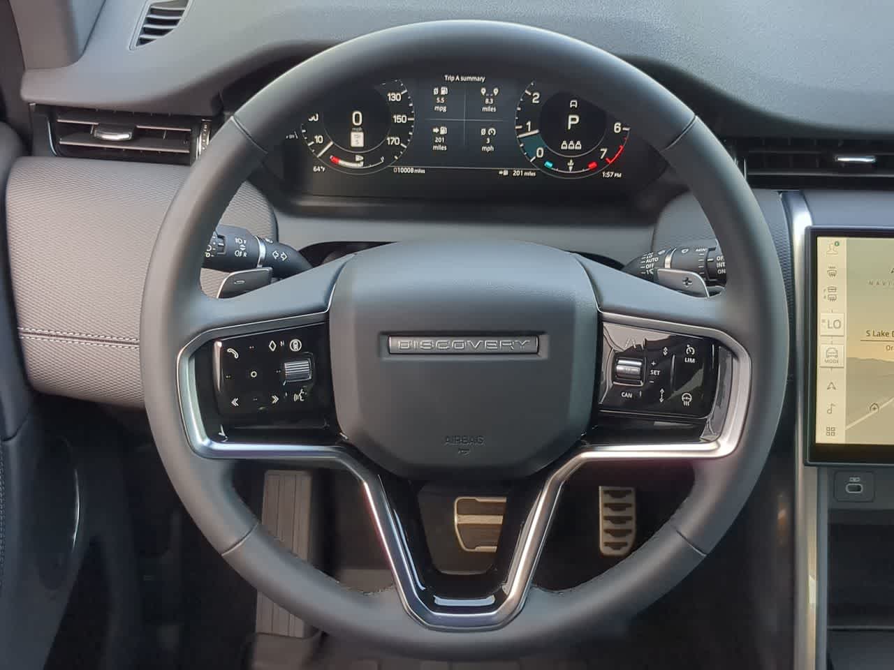 Thumbnail: 2025 Land Rover Discovery Sport - 23