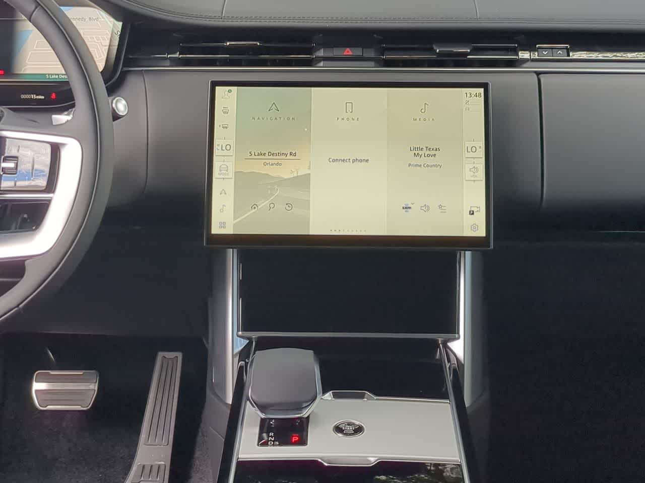 Thumbnail: 2026 Land Rover Range Rover - 29