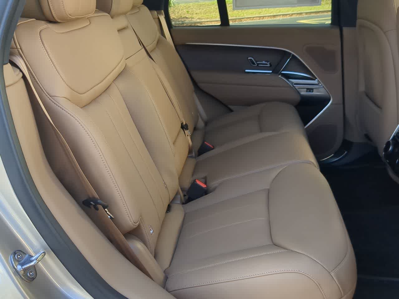 Thumbnail: 2026 Land Rover Range Rover - 21