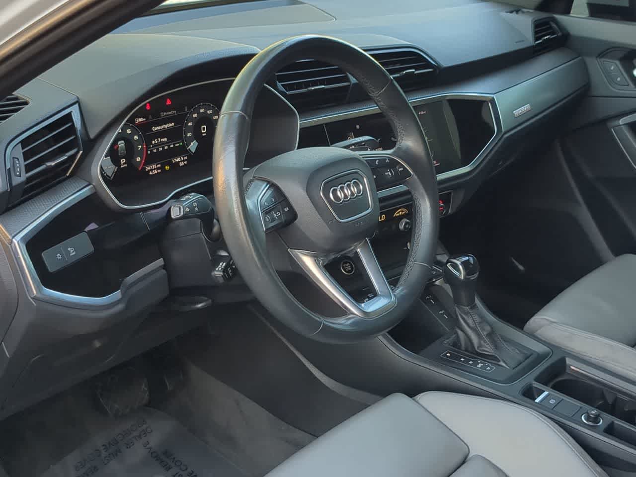 Thumbnail: 2022 Audi Q3 - 10