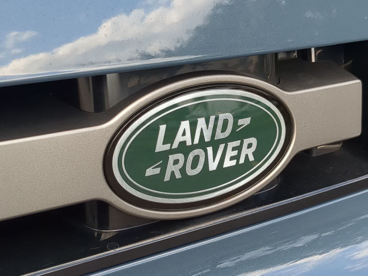 Thumbnail: 2025 Land Rover Defender - 12