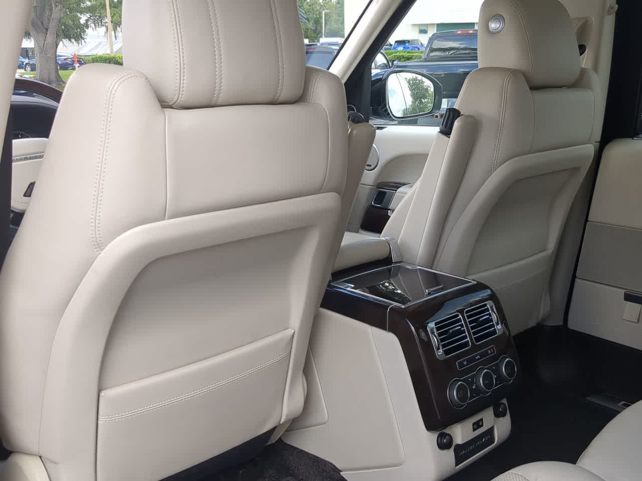 Thumbnail: 2017 Land Rover Range Rover - 17