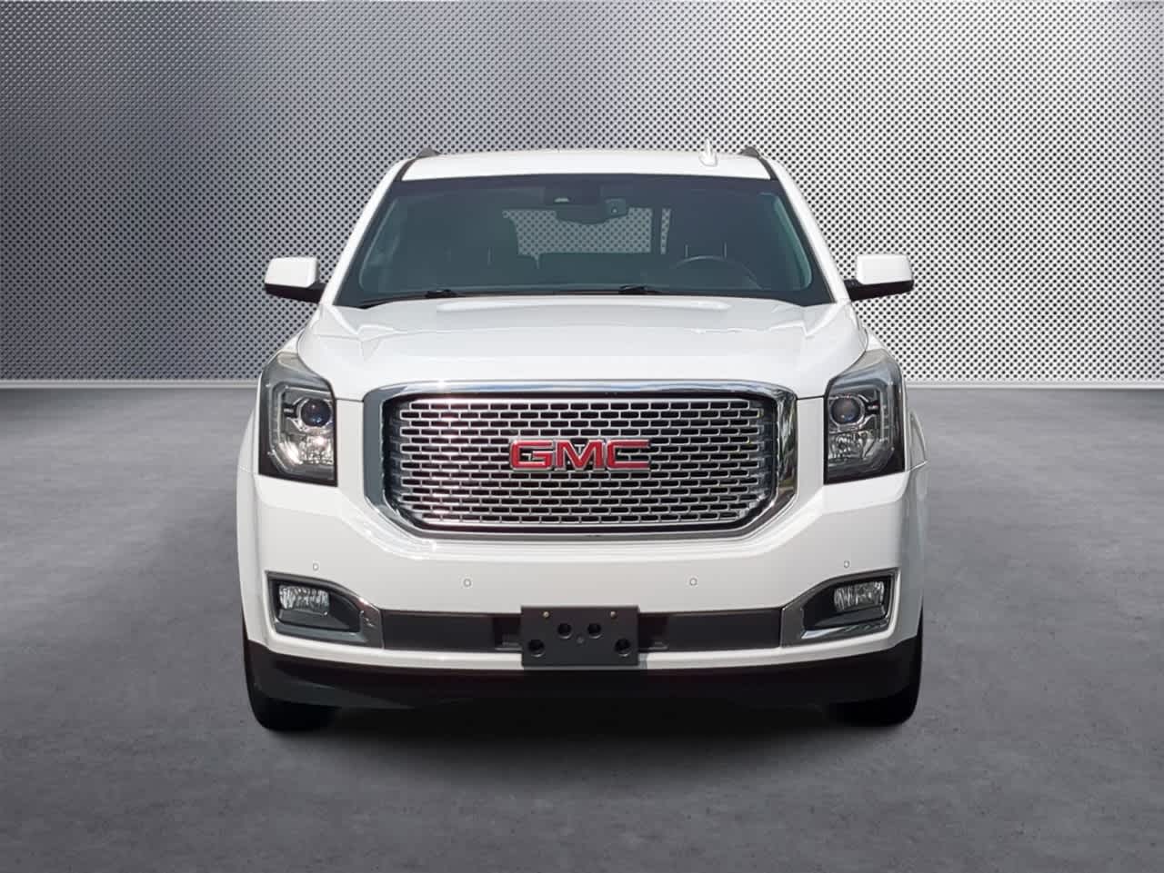 2017 Gmc Yukon SLE photo 3