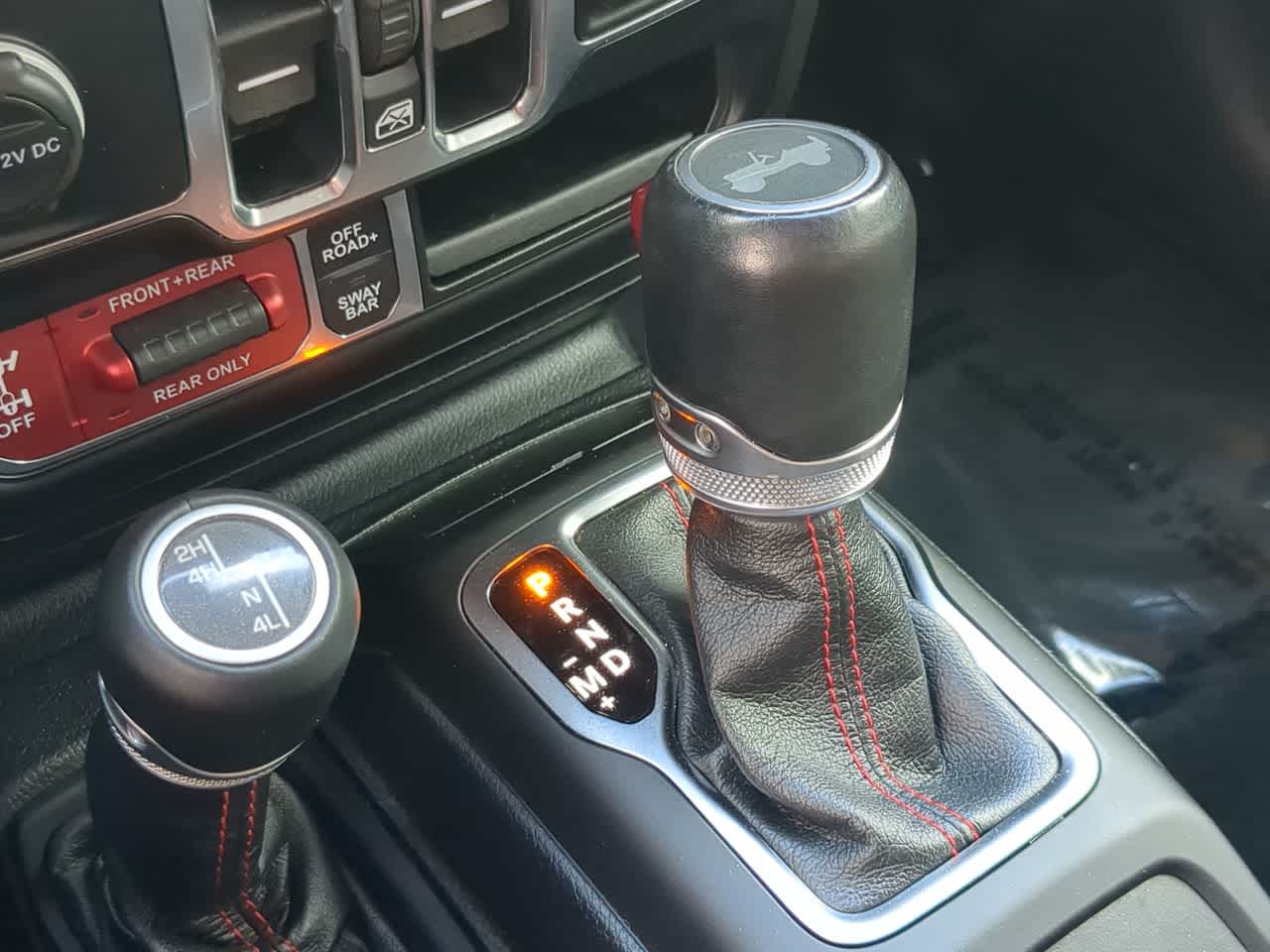 Thumbnail: 2021 Jeep Wrangler - 32