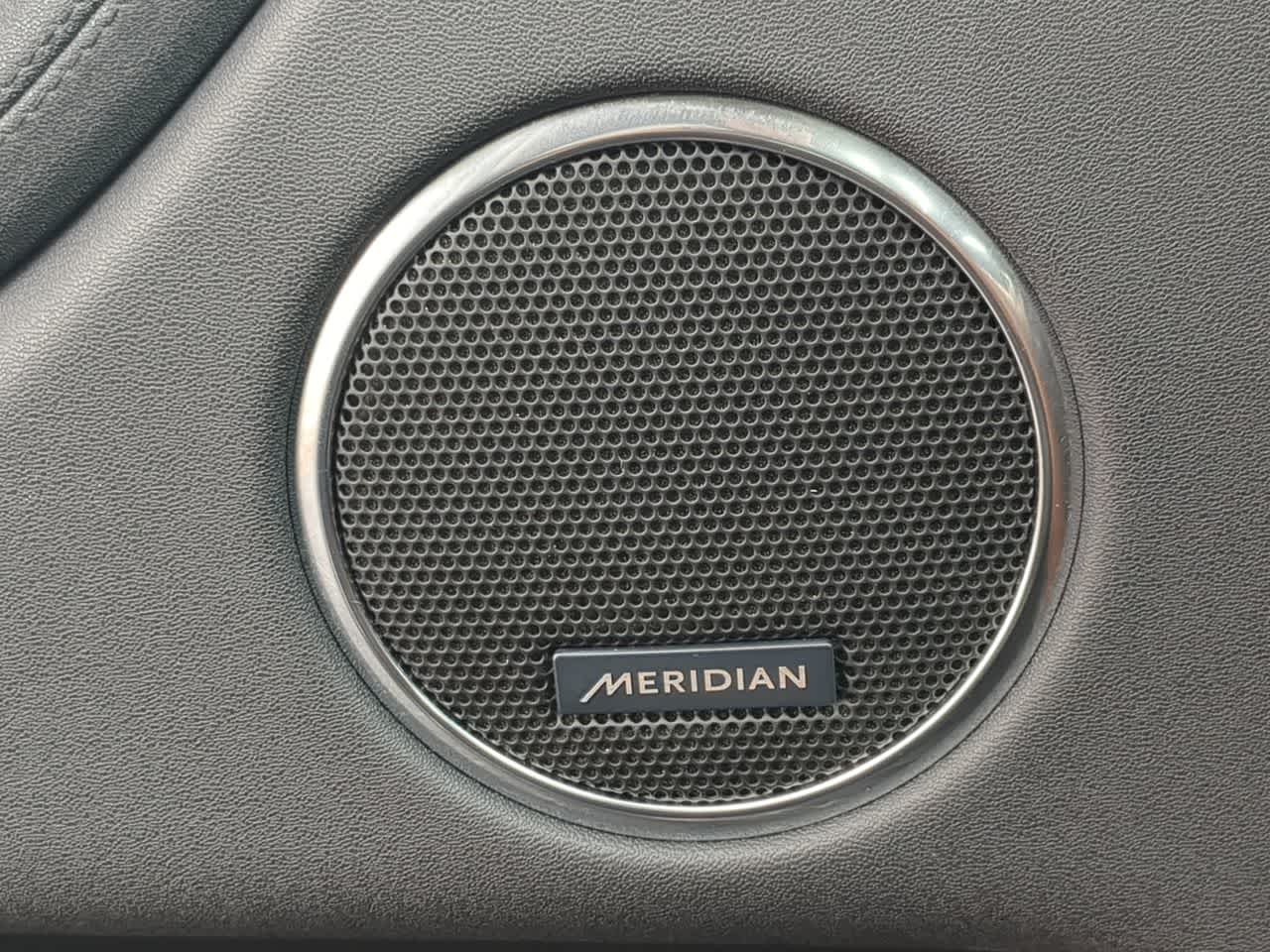 Thumbnail: 2025 Land Rover Discovery Sport - 29