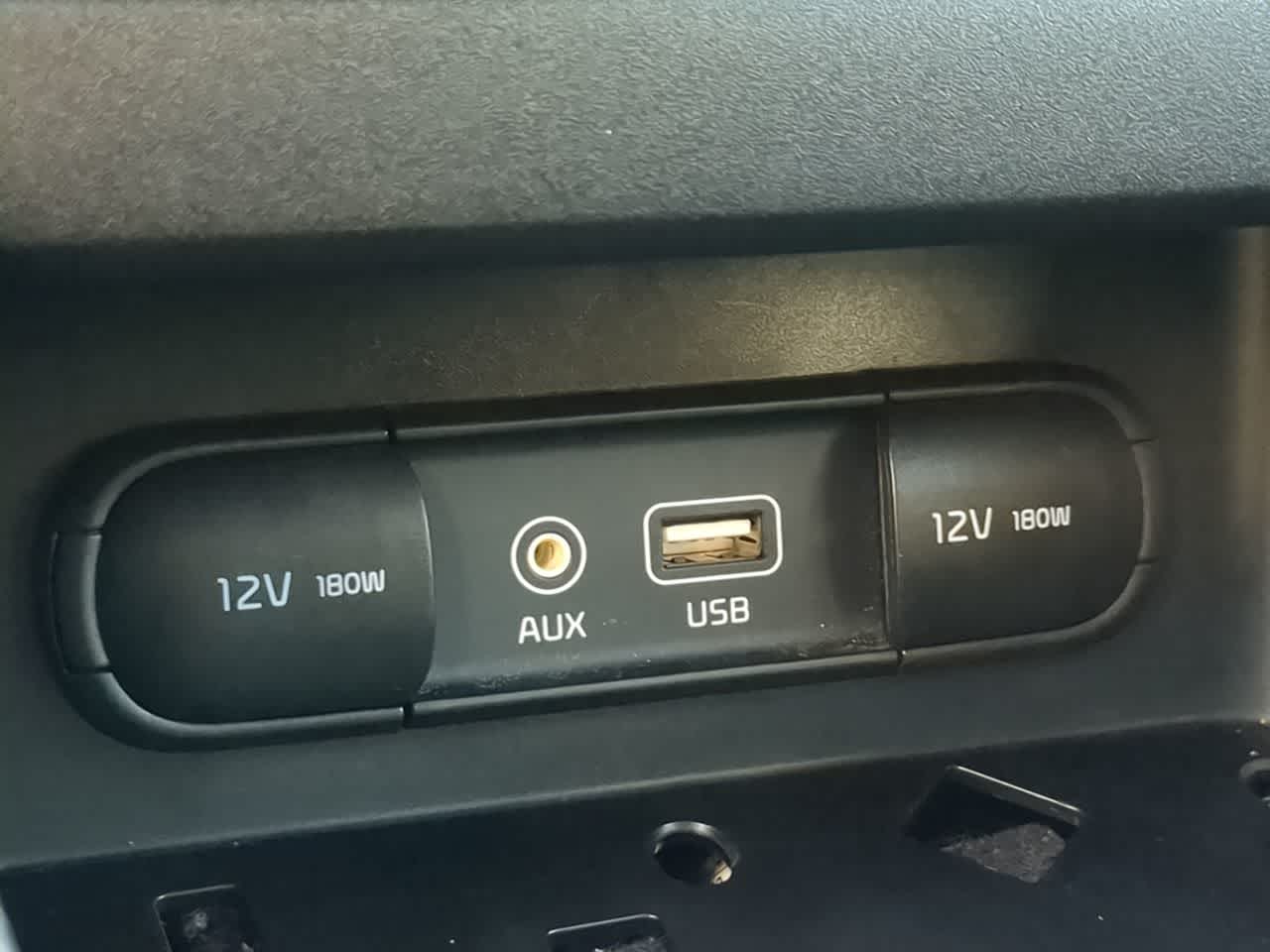 Thumbnail: 2020 Kia Forte - 29