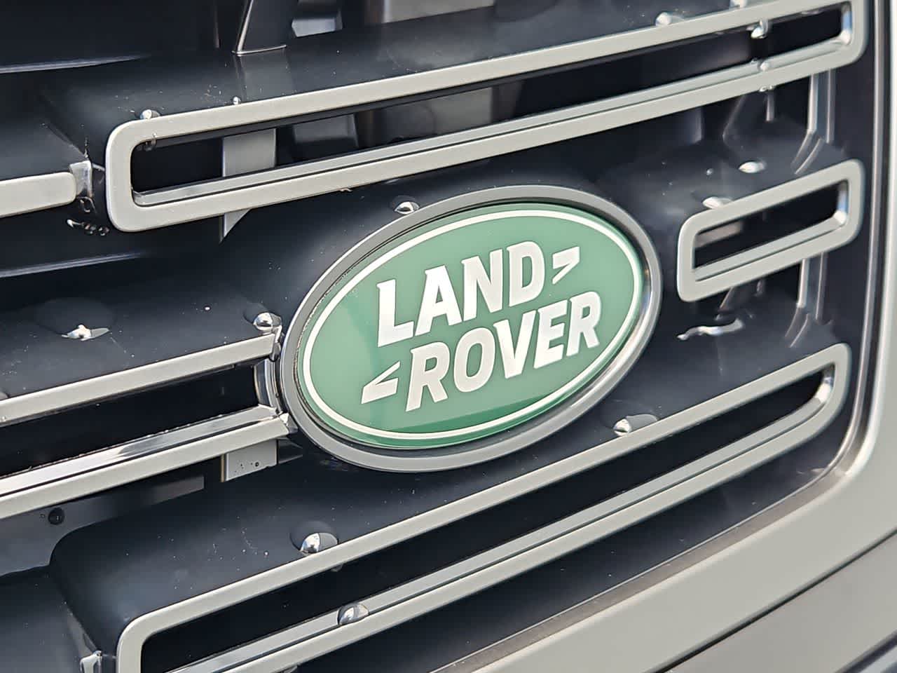 Thumbnail: 2025 Land Rover Range Rover - 12