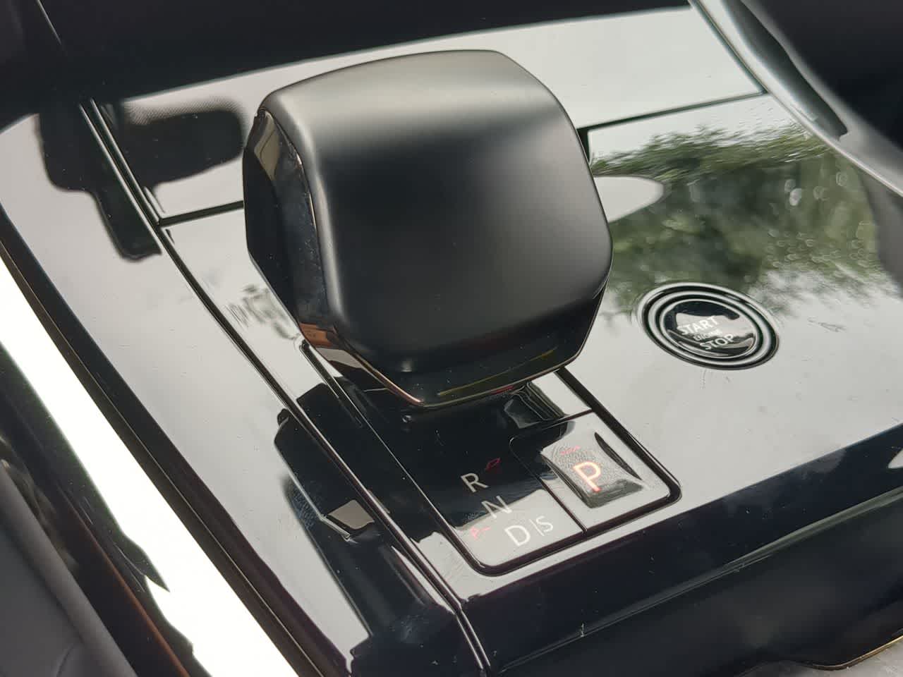 Thumbnail: 2026 Land Rover Range Rover Sport - 34