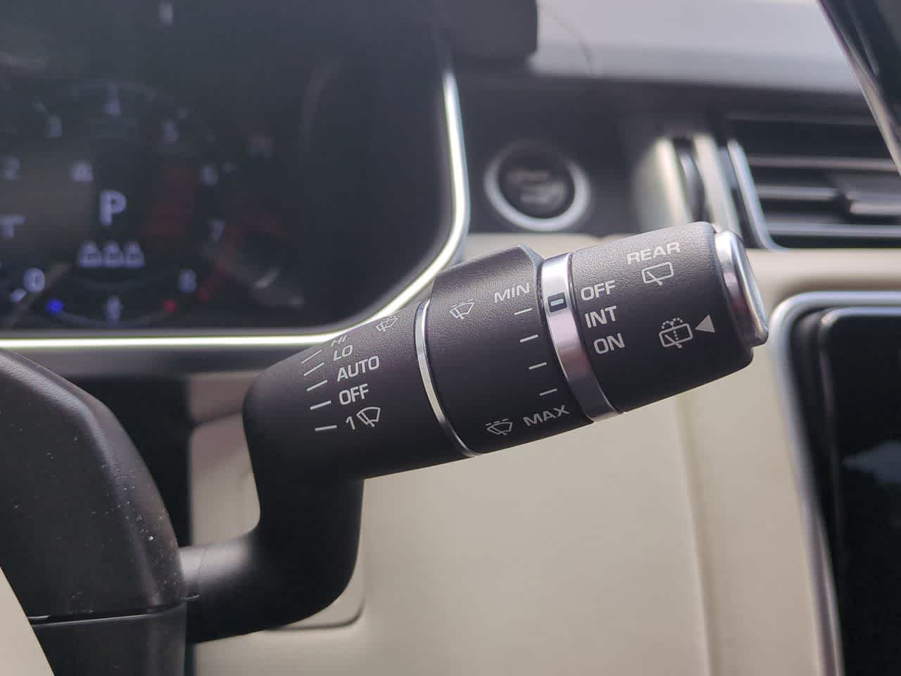 Thumbnail: 2021 Land Rover Range Rover - 27