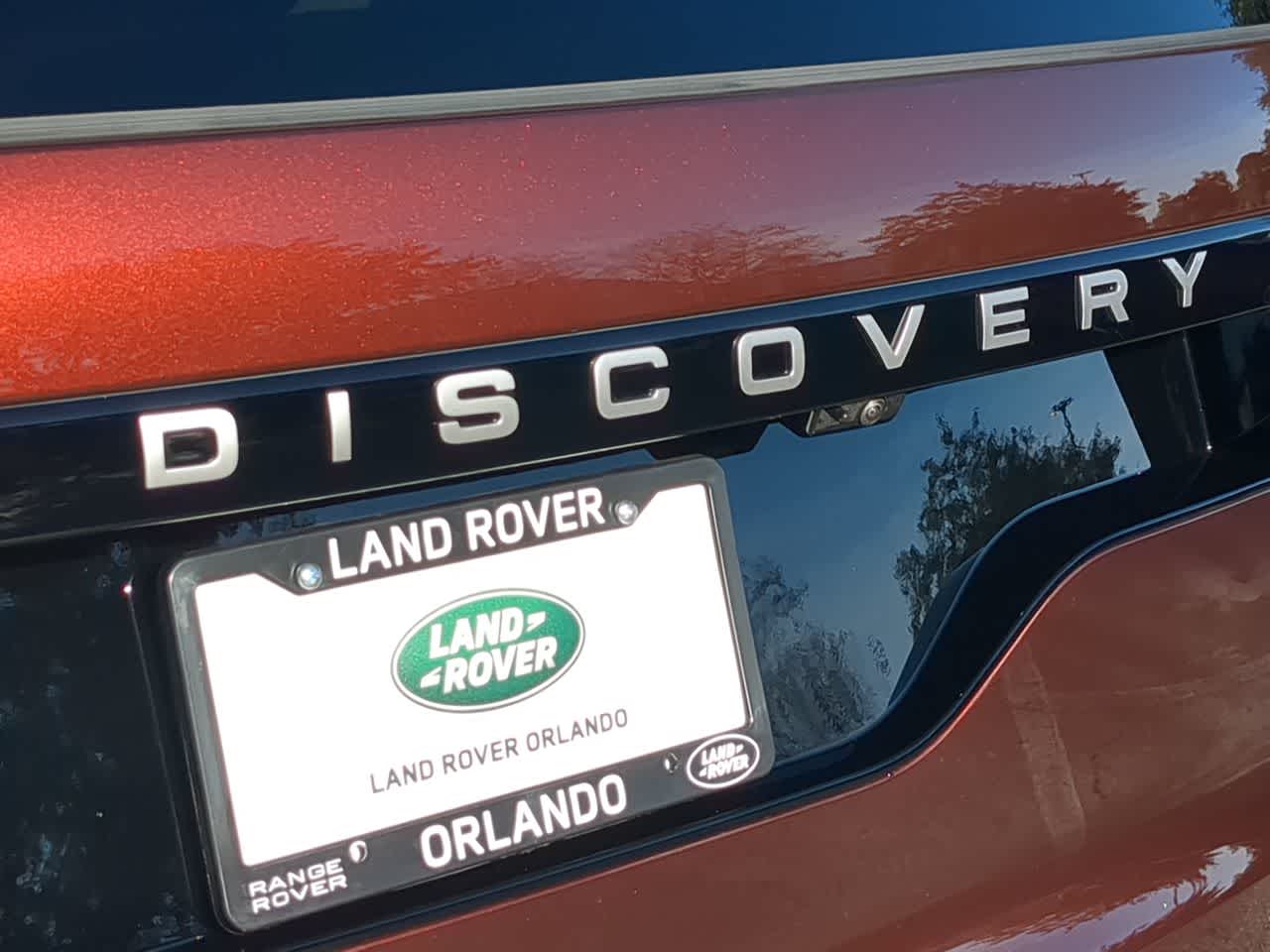 Thumbnail: 2026 Land Rover Discovery - 13