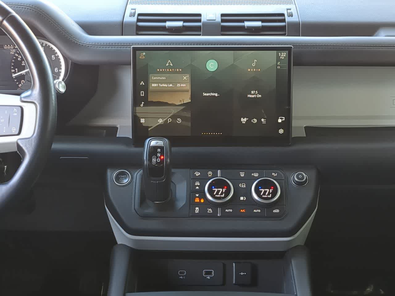 Thumbnail: 2022 Land Rover Defender - 30