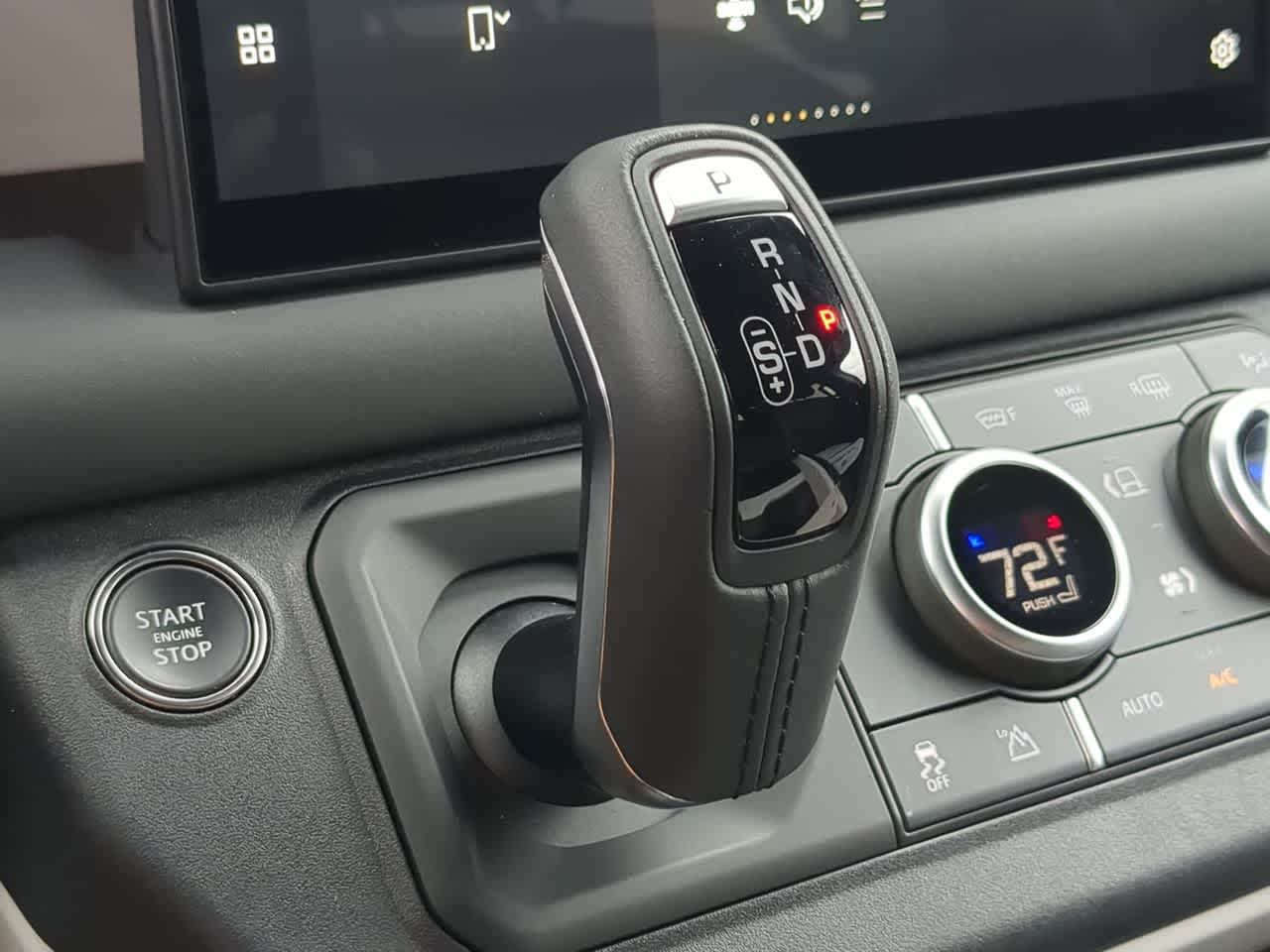 Thumbnail: 2025 Land Rover Defender - 34